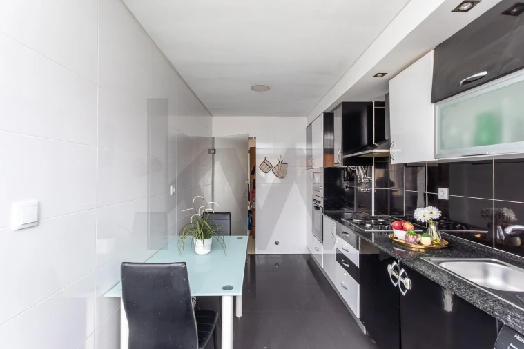 Apartamento T2 para Venda em Seixal, Arrentela e Aldeia de Paio Pires Foto 3