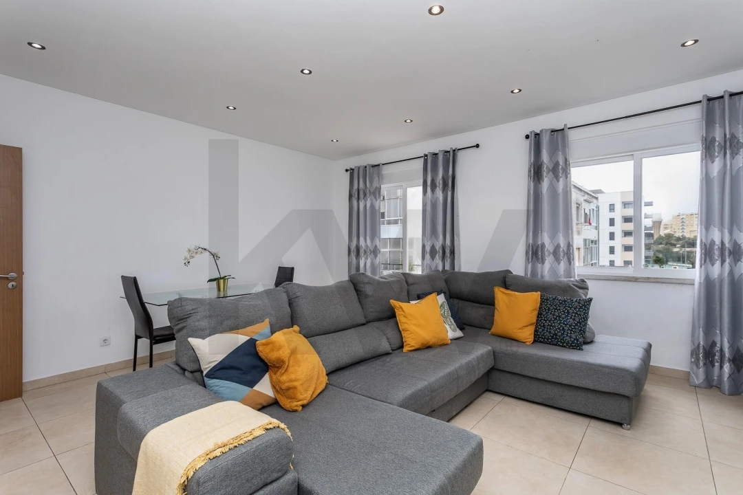 Apartamento T2 para Venda em Seixal, Arrentela e Aldeia de Paio Pires Foto 6