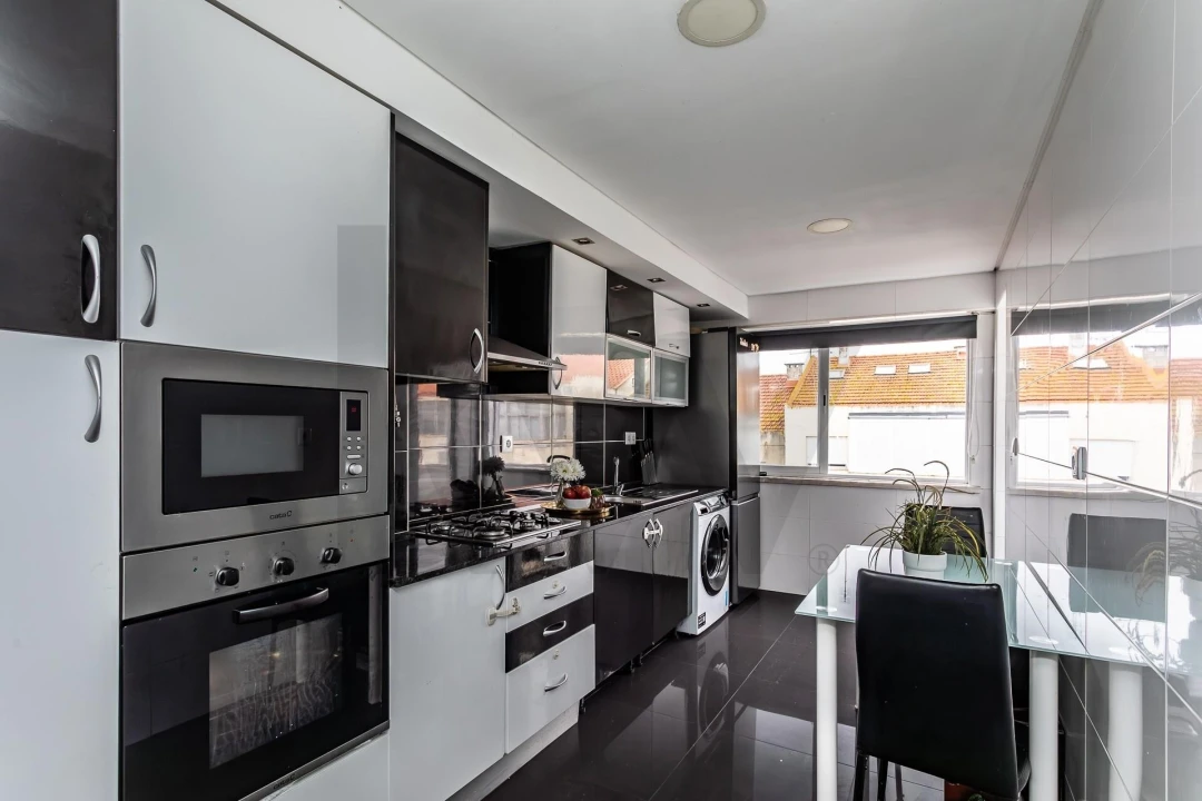 Apartamento T2 para Venda em Seixal, Arrentela e Aldeia de Paio Pires Foto 2