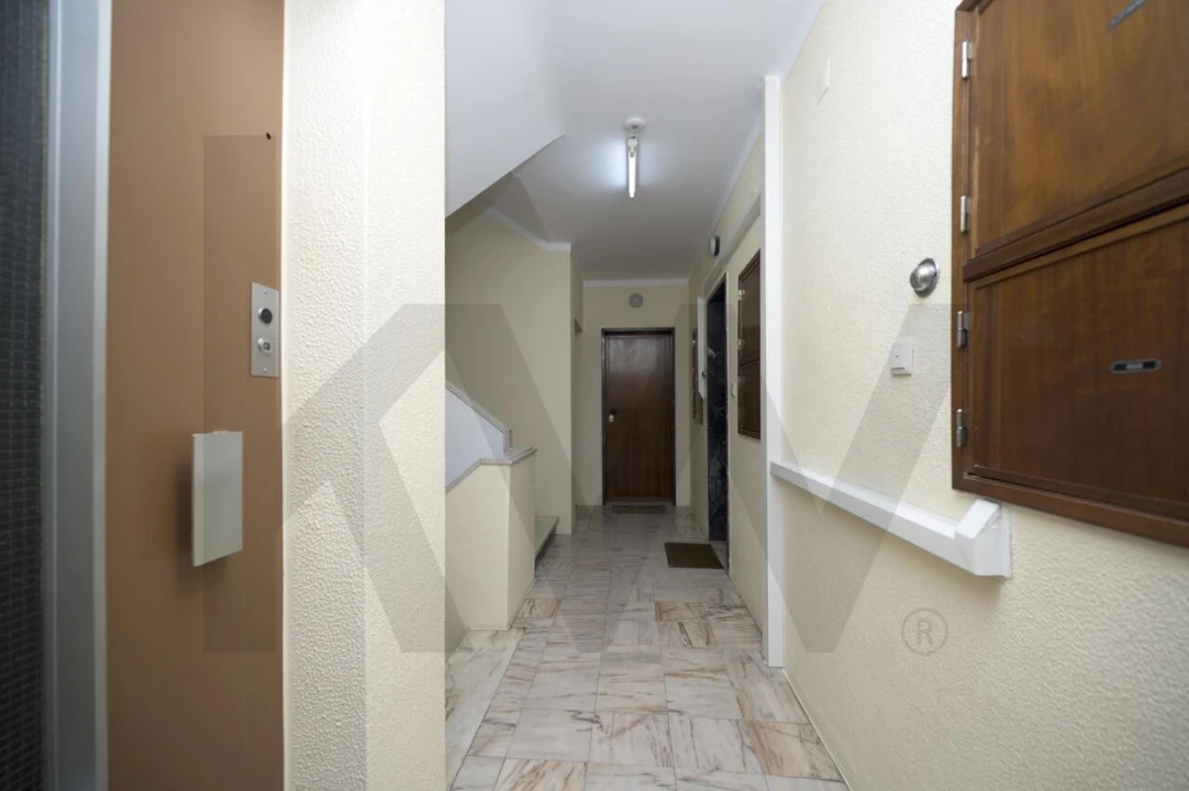 Apartamento T2 para Venda em Mina de Água Foto 31