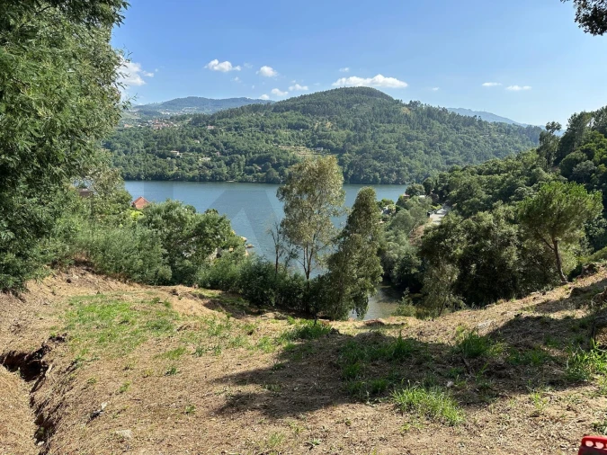 Terreno para Venda em Gove Foto 1