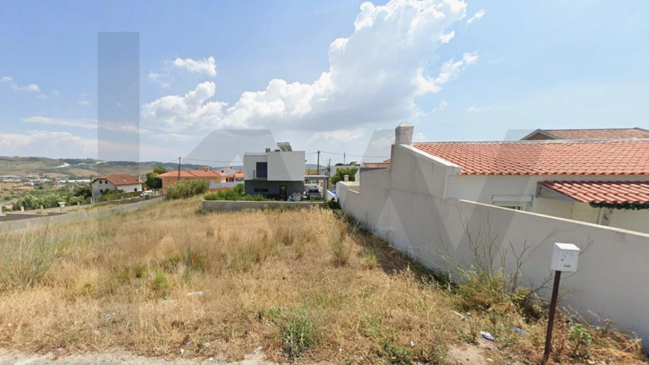 Terreno para Venda em Santo Antão e São Julião do Tojal Foto 3