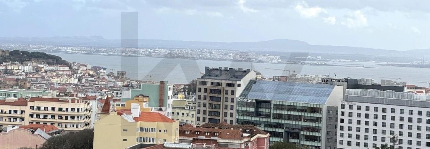 Apartamento T2 para Arrendamento em Campolide