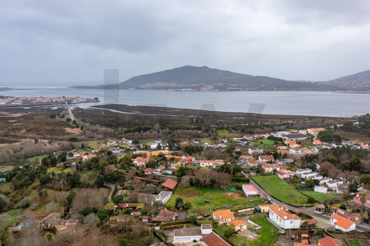 Moradia T3 para Venda em Seixas Foto 40