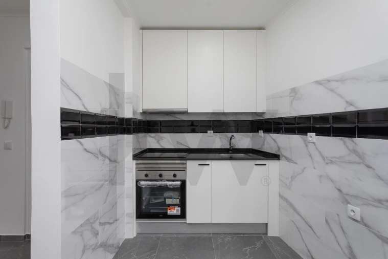 Apartamento T2 para Venda em Camarate, Unhos e Apelação Foto 10