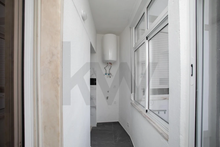 Apartamento T2 para Venda em Camarate, Unhos e Apelação Foto 12