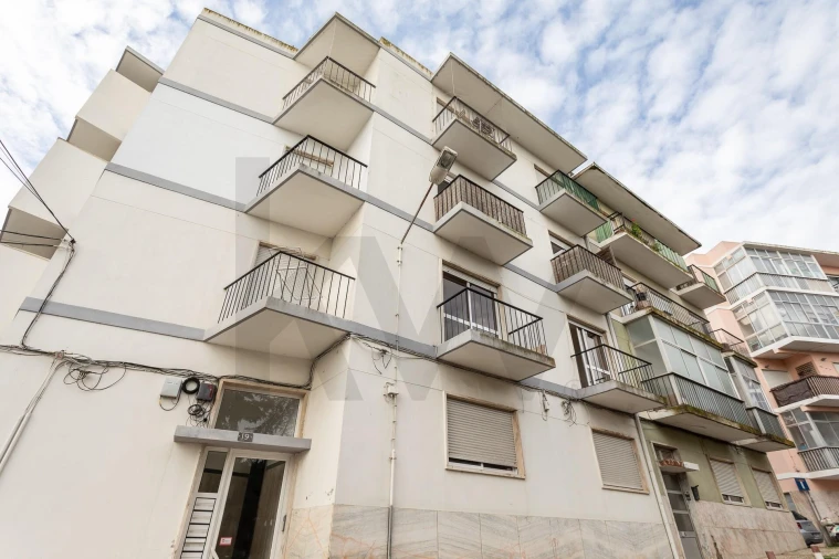 Apartamento T2 para Venda em Camarate, Unhos e Apelação