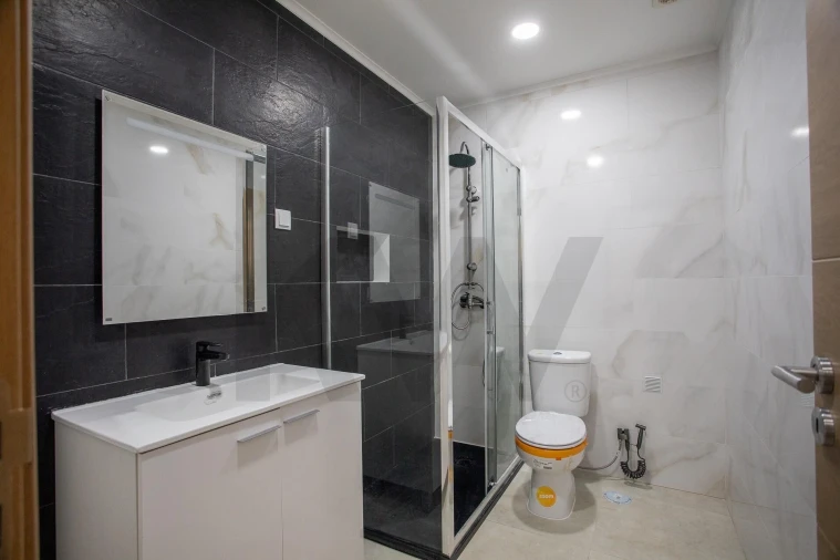 Apartamento T2 para Venda em Camarate, Unhos e Apelação Foto 26