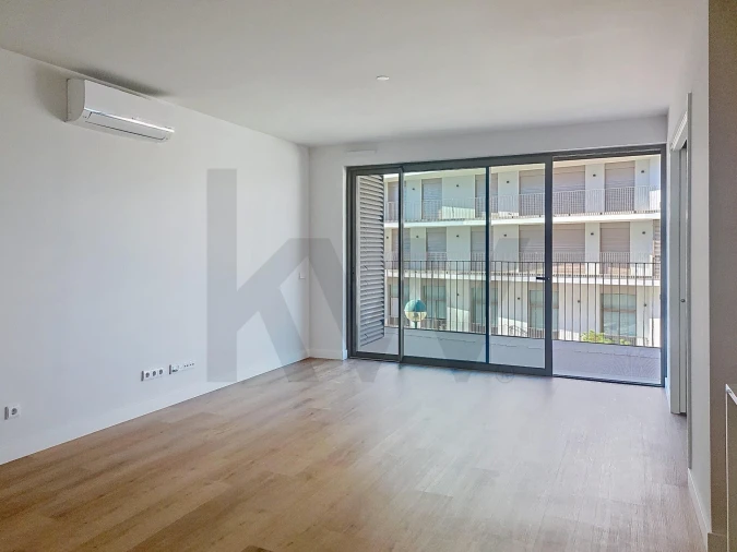 Apartamento T3 para Venda em Algés, Linda-A-Velha e Cruz Quebrada-Dafundo Foto 3