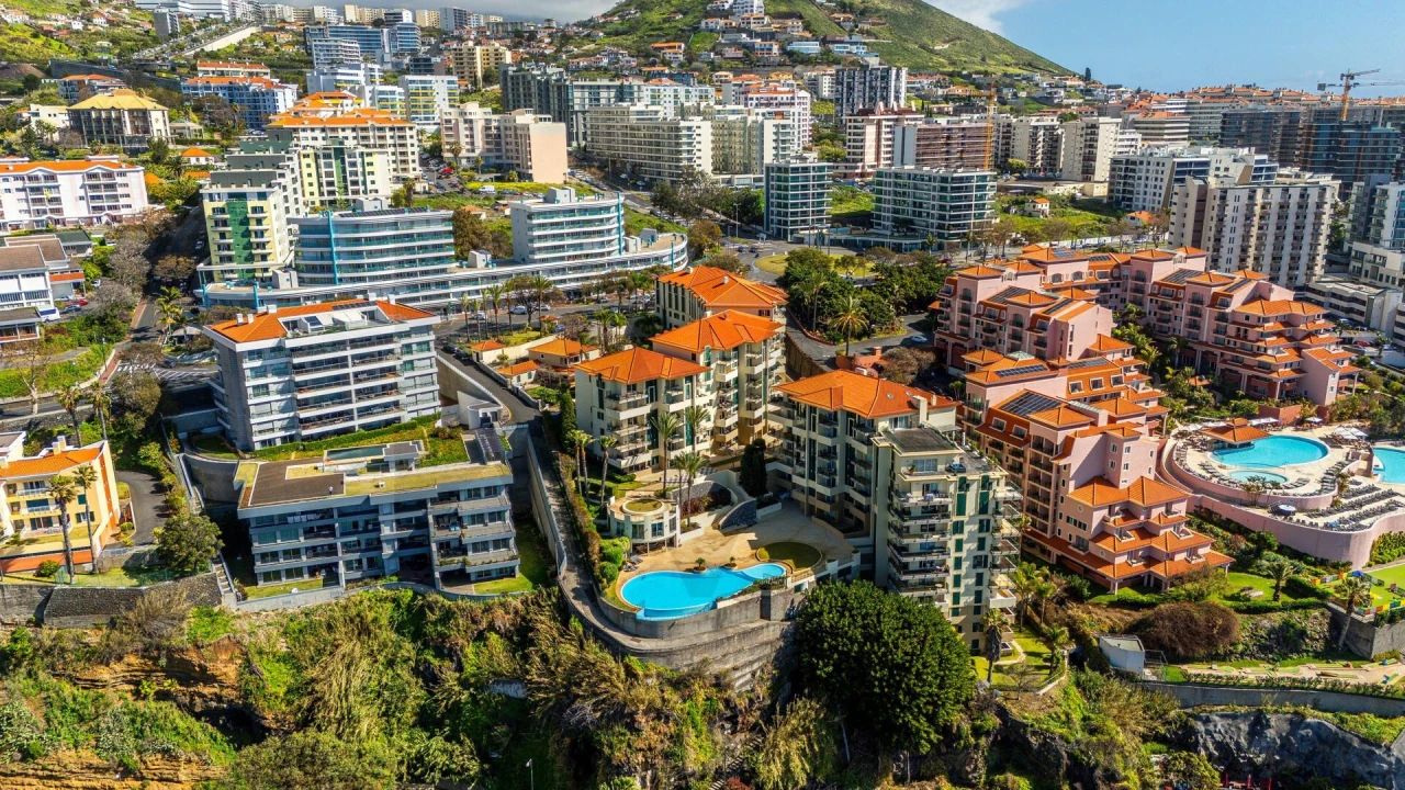 Apartamento T1 para Venda em São Martinho Foto 34