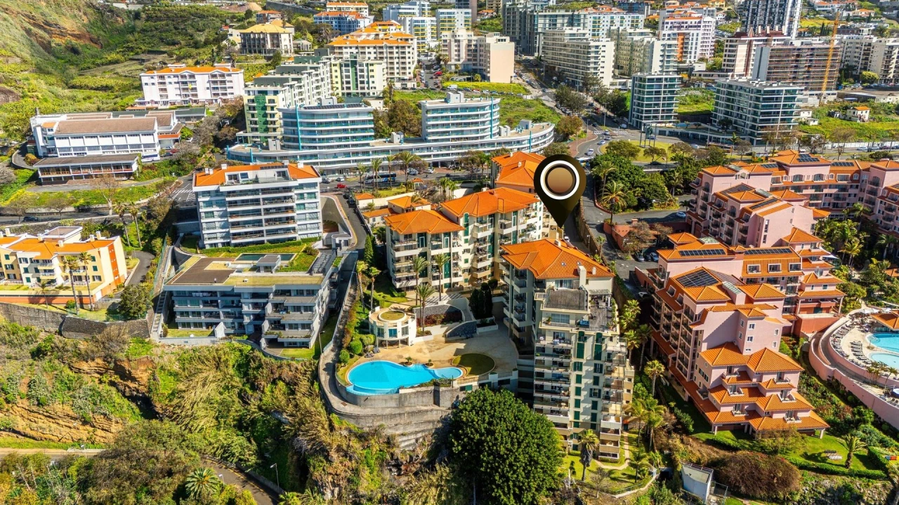 Apartamento T1 para Venda em São Martinho Foto 35