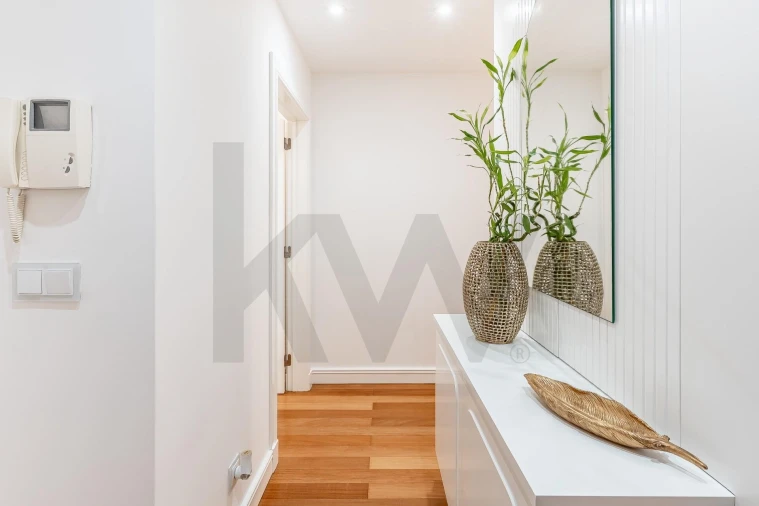 Apartamento T1 para Venda em São Martinho Foto 8