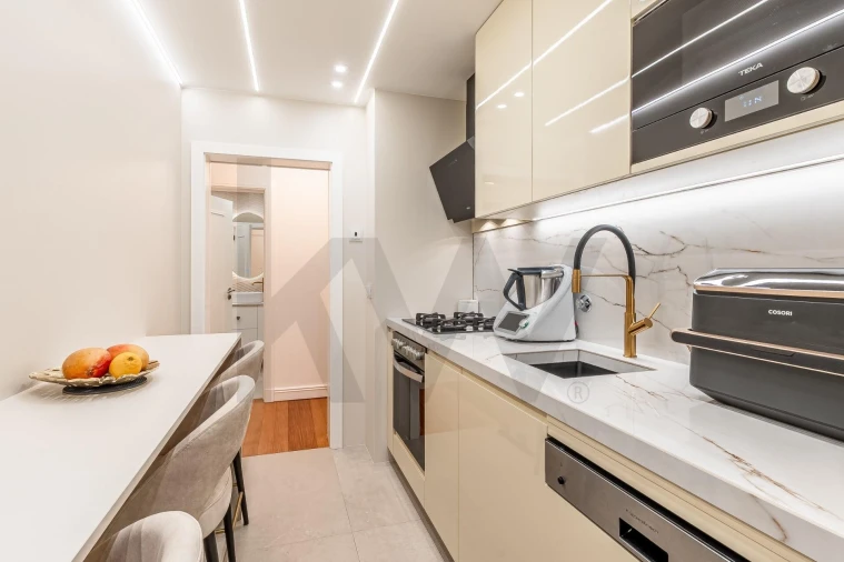 Apartamento T1 para Venda em São Martinho Foto 22