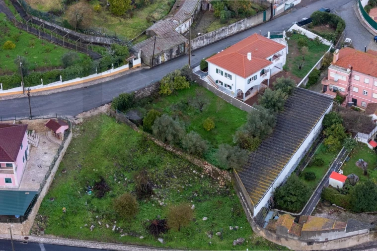 Terreno para Venda em Fanhões Foto 4