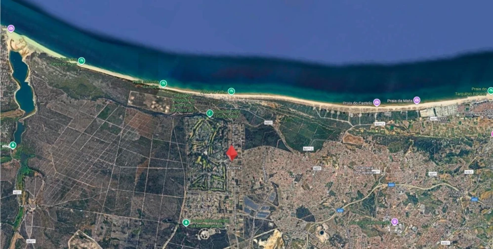 Moradia T4 para Venda em Charneca de Caparica e Sobreda Foto 17