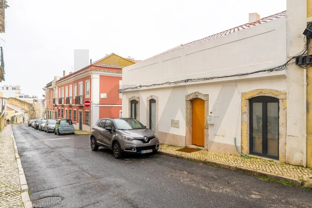 Moradia T3 para Venda em Ajuda Foto 1