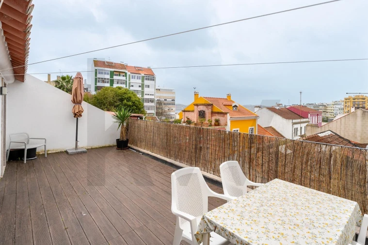 Moradia T3 para Venda em Ajuda Foto 21