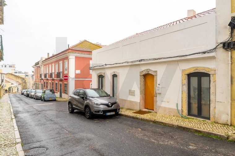 Moradia T3 para Venda em Ajuda Foto 1