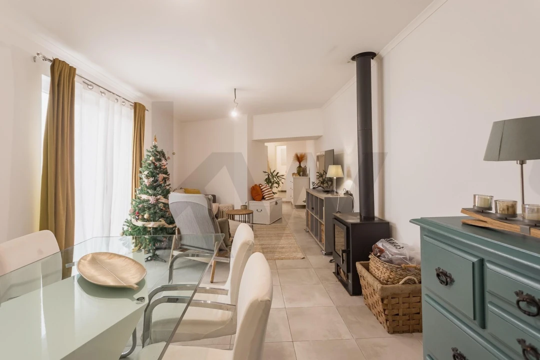 Moradia T2 para Venda em Maxial e Monte Redondo Foto 4