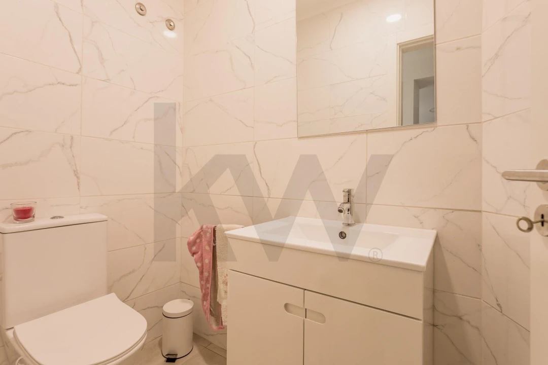 Moradia T2 para Venda em Maxial e Monte Redondo Foto 9