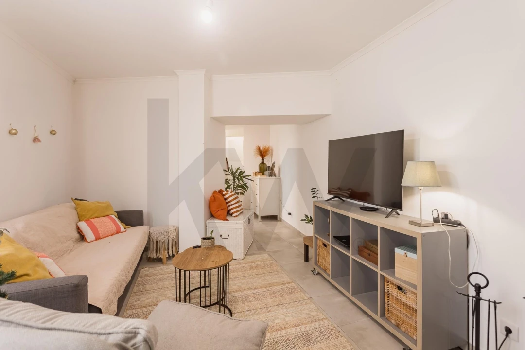 Moradia T2 para Venda em Maxial e Monte Redondo Foto 6