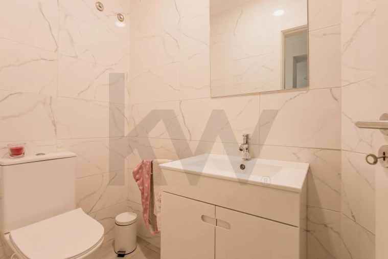 Moradia T2 para Venda em Maxial e Monte Redondo Foto 9