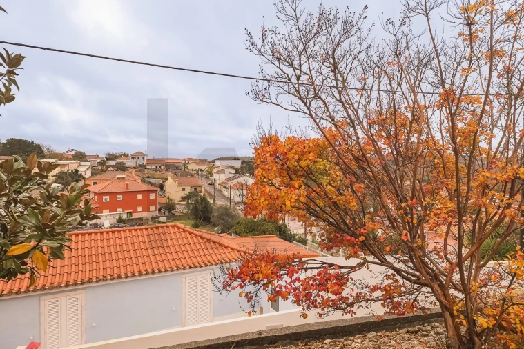 Moradia T2 para Venda em Maxial e Monte Redondo Foto 30