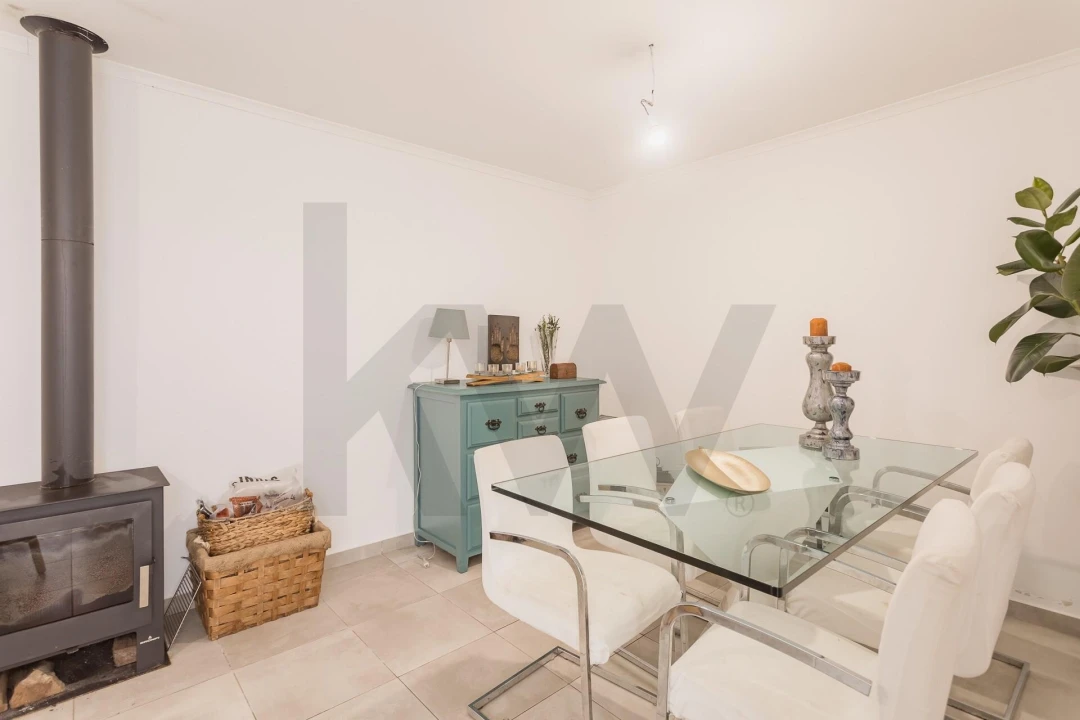 Moradia T2 para Venda em Maxial e Monte Redondo Foto 2