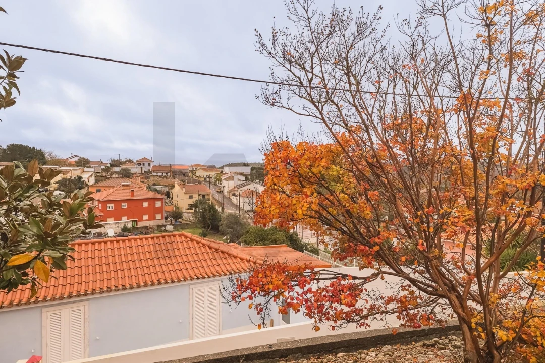 Moradia T2 para Venda em Maxial e Monte Redondo Foto 30