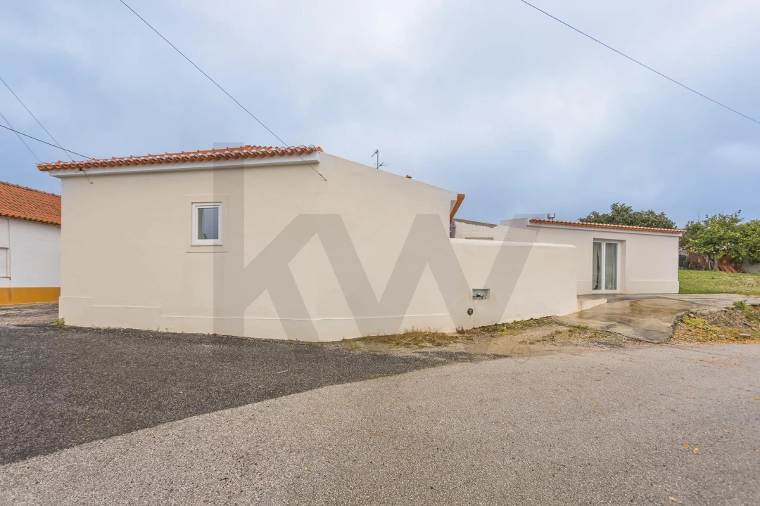 Moradia T2 para Venda em Maxial e Monte Redondo Foto 22