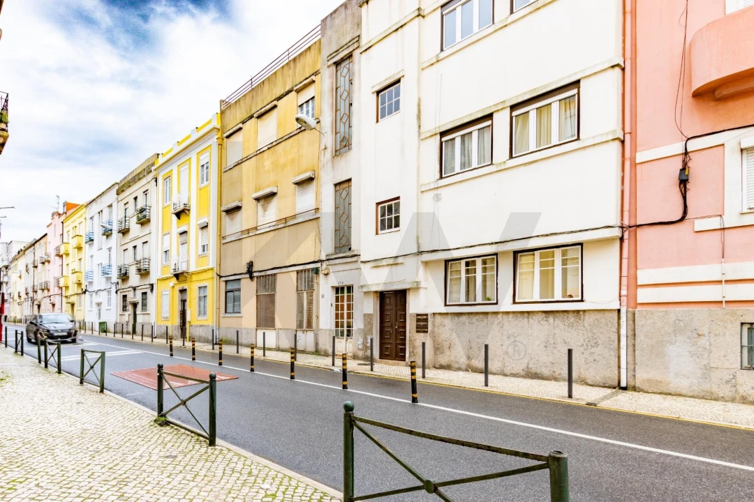 Prédio para Venda em Campo de Ourique Foto 34