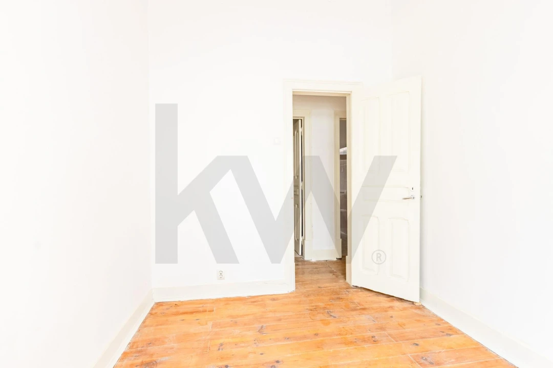 Prédio para Venda em Campo de Ourique Foto 15