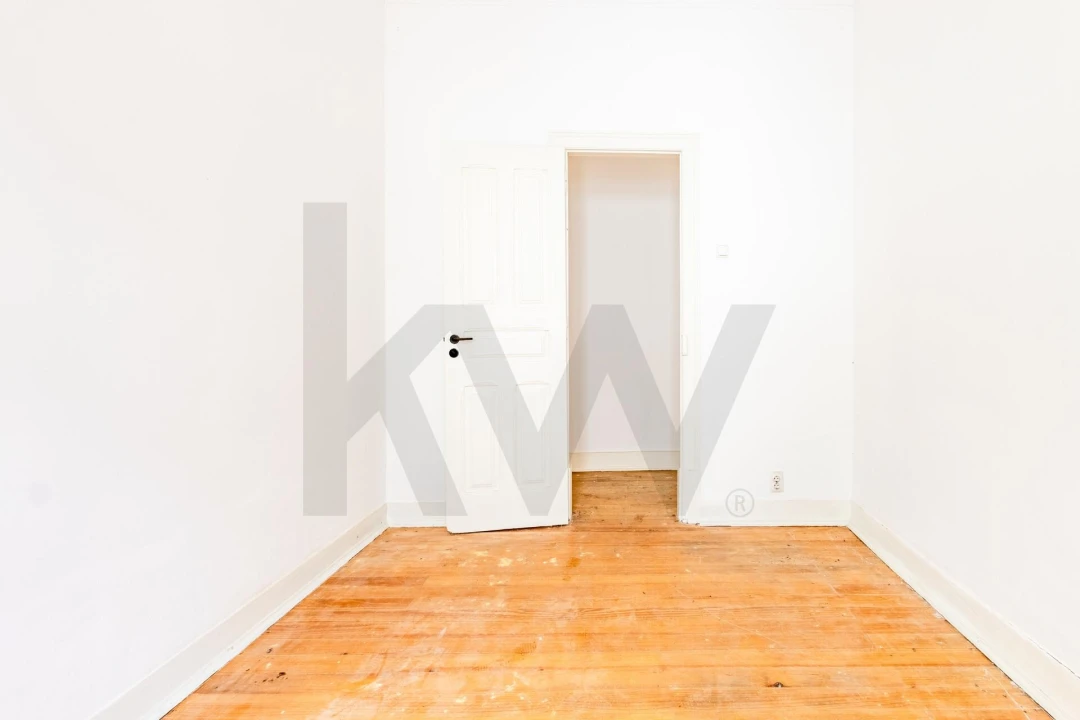 Prédio para Venda em Campo de Ourique Foto 11