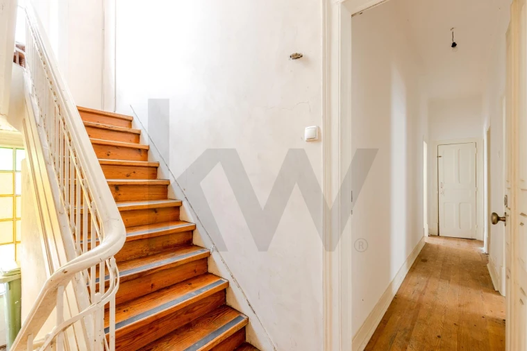 Prédio para Venda em Campo de Ourique Foto 2