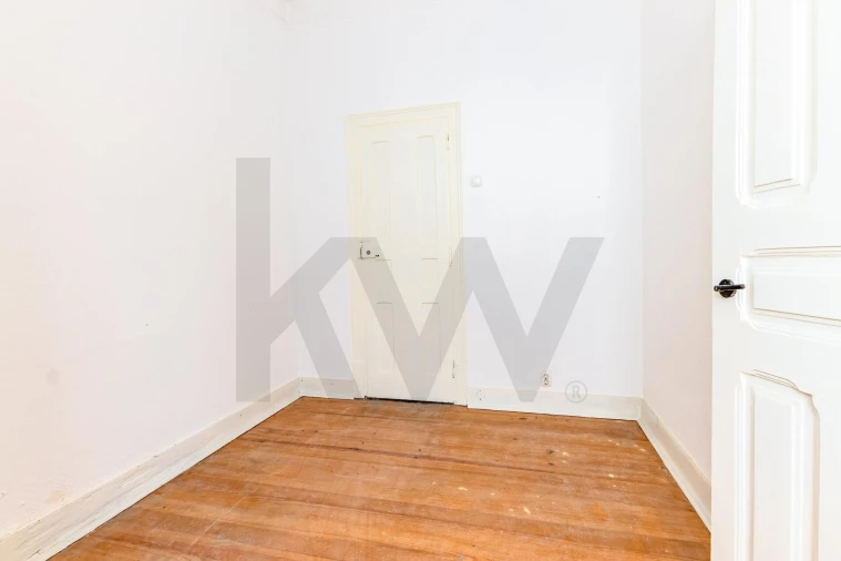 Prédio para Venda em Campo de Ourique Foto 7