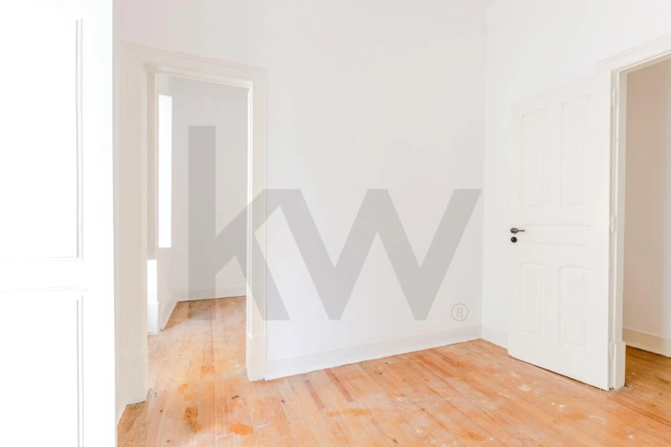 Prédio para Venda em Campo de Ourique Foto 6