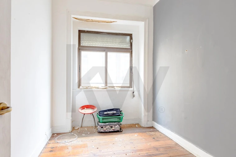 Prédio para Venda em Campo de Ourique Foto 29