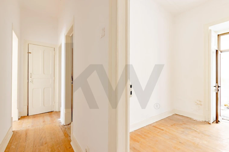 Prédio para Venda em Campo de Ourique Foto 4