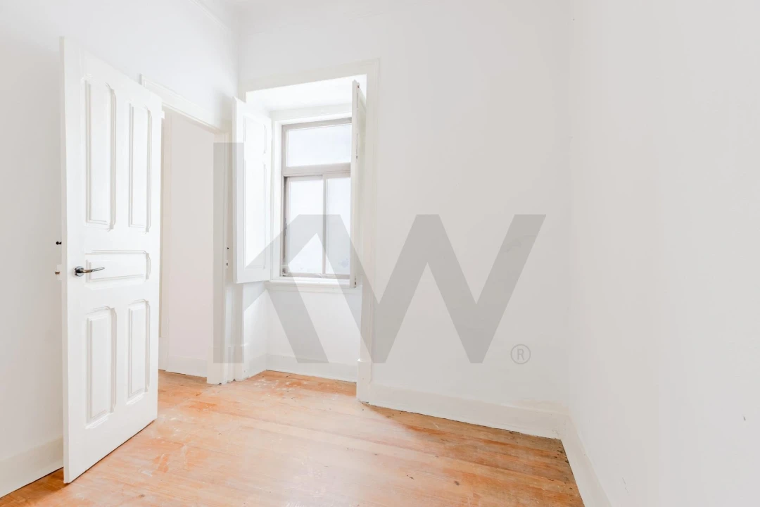 Prédio para Venda em Campo de Ourique Foto 8