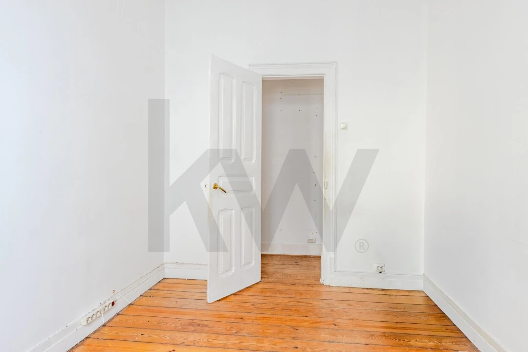 Prédio para Venda em Campo de Ourique Foto 26