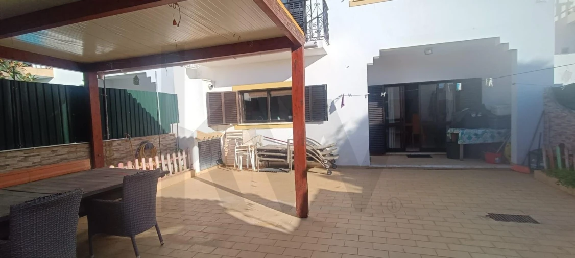 Moradia T3 para Venda em Vila de Sagres Foto 3