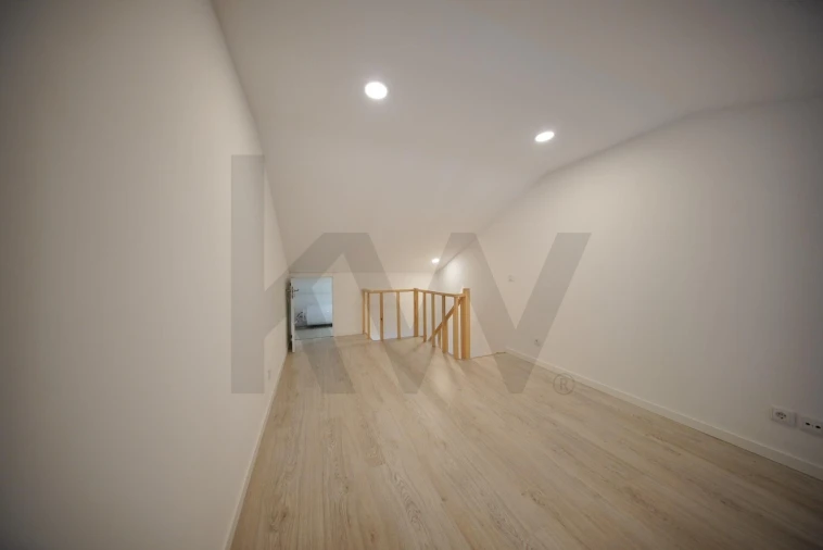 Apartamento T1 para Venda em Estrela Foto 11