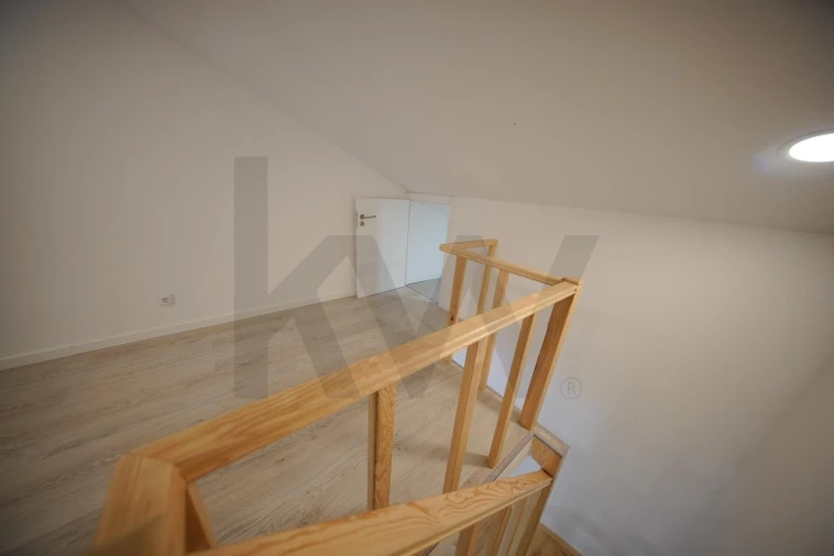Apartamento T1 para Venda em Estrela Foto 16
