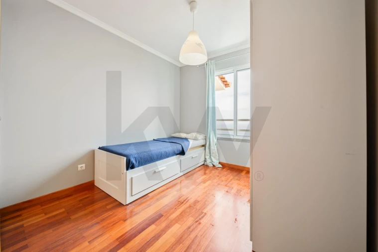 Apartamento T2 para Venda em Caniço Foto 14