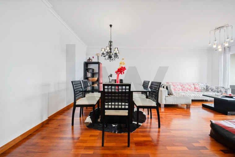Apartamento T2 para Venda em Caniço Foto 18
