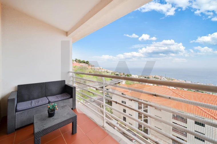 Apartamento T2 para Venda em Caniço Foto 2