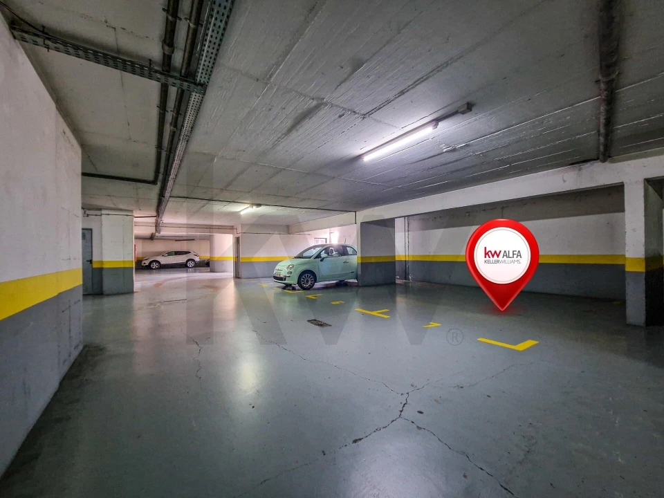 Apartamento T2 para Venda em Caniço Foto 19