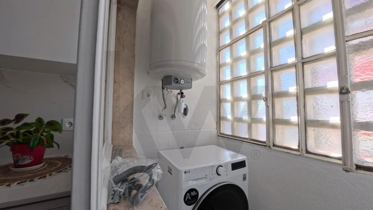 Apartamento T2 para Arrendamento em Arroios Foto 8