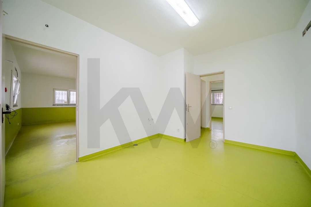 Prédio para Venda em Alcantarilha e Pêra Foto 29