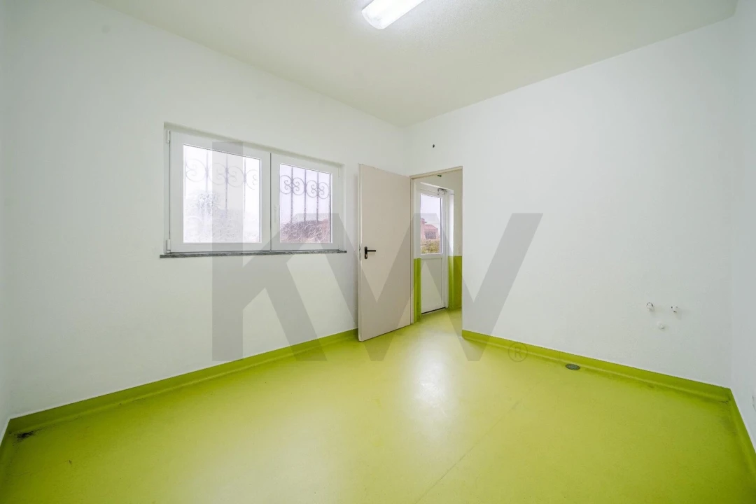 Prédio para Venda em Alcantarilha e Pêra Foto 28